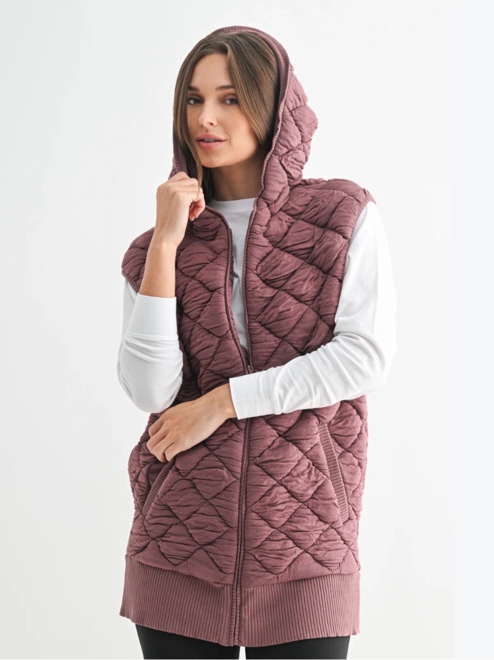 Mono b Women Quilted Hooded Vest in Dusty Mauve Size Small